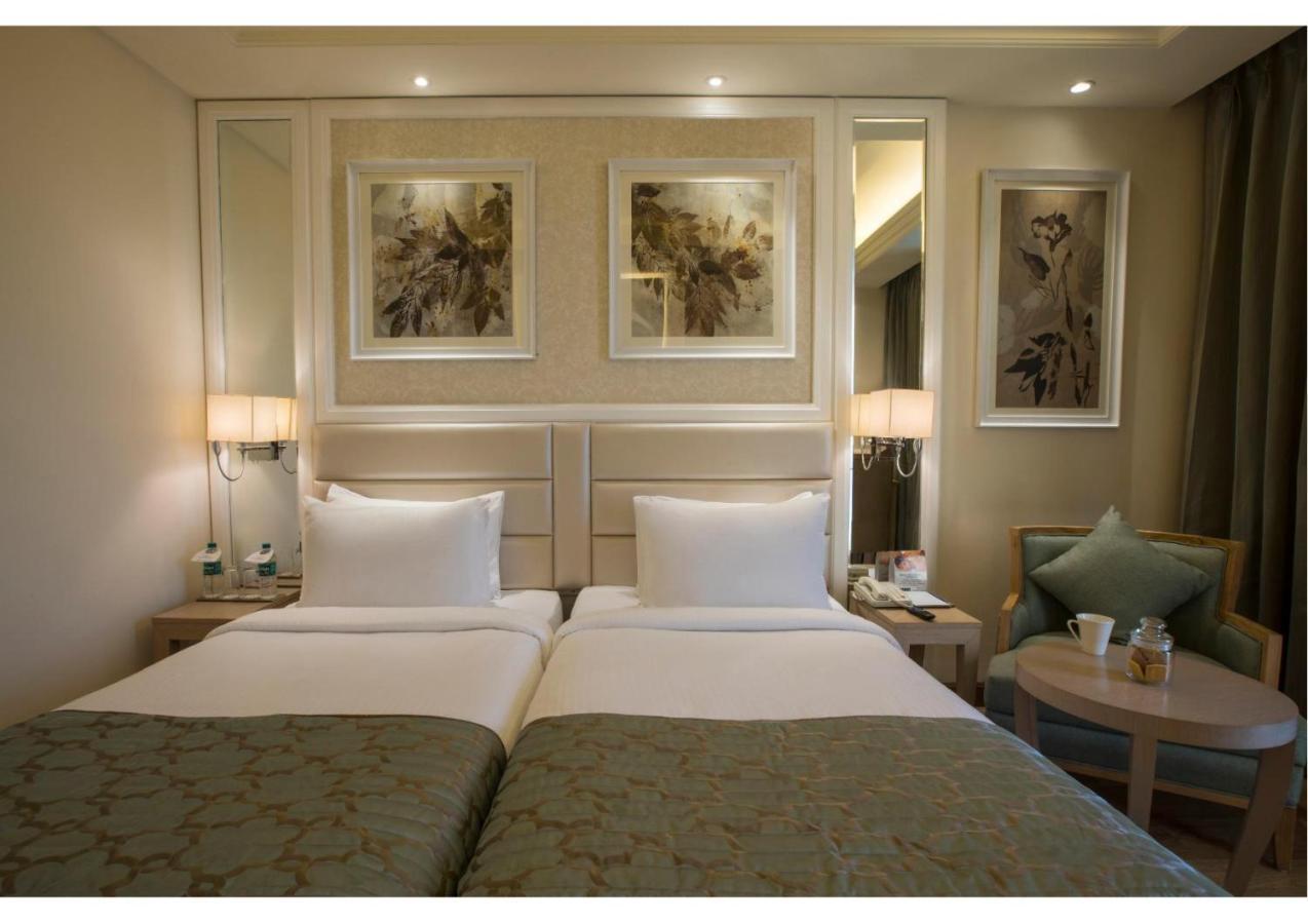 Singhania Sarovar Portico Raipur  Ngoại thất bức ảnh