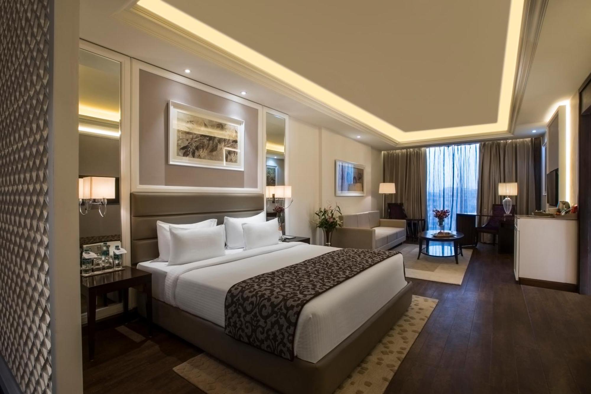 Singhania Sarovar Portico Raipur  Ngoại thất bức ảnh